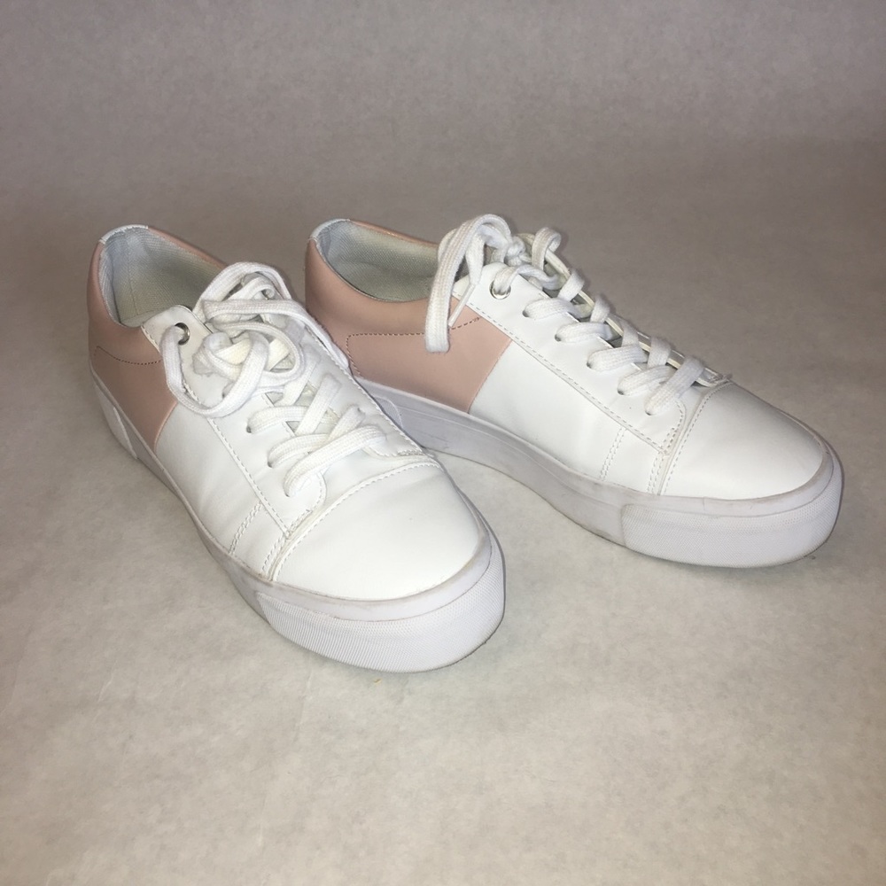 Marc Fisher two toned sneakers - Picture 2 of 7